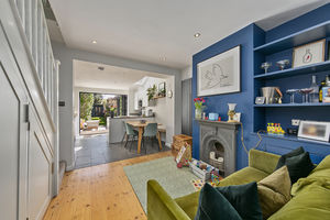 Family Room- click for photo gallery